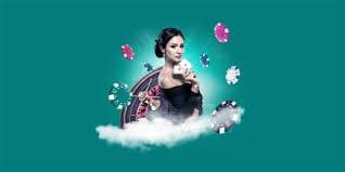 win 9 ক্যাসিনো কার্ড গেমসের রঙিন কার্ড টেবিল পরিবেশ